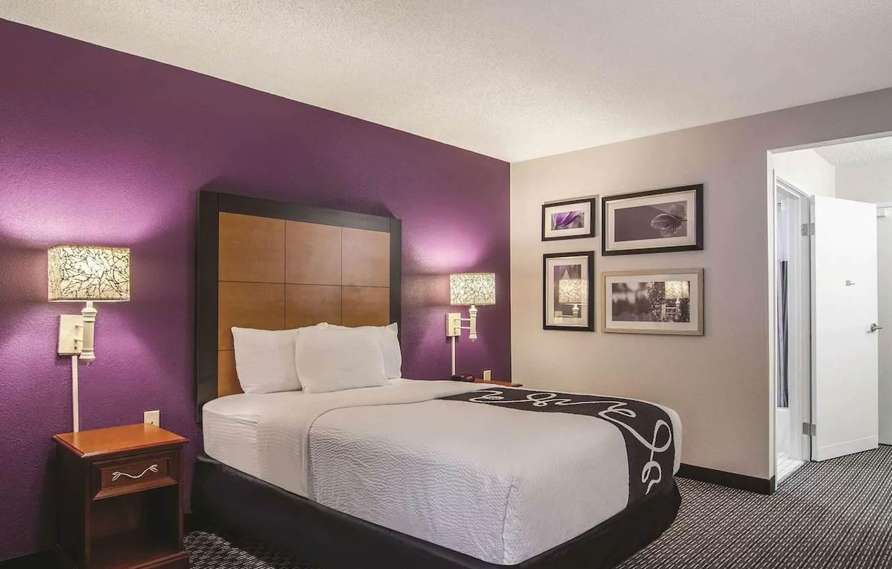 La Quinta By Wyndham Seattle Bellevue / Kirkland Hotell Exteriör bild