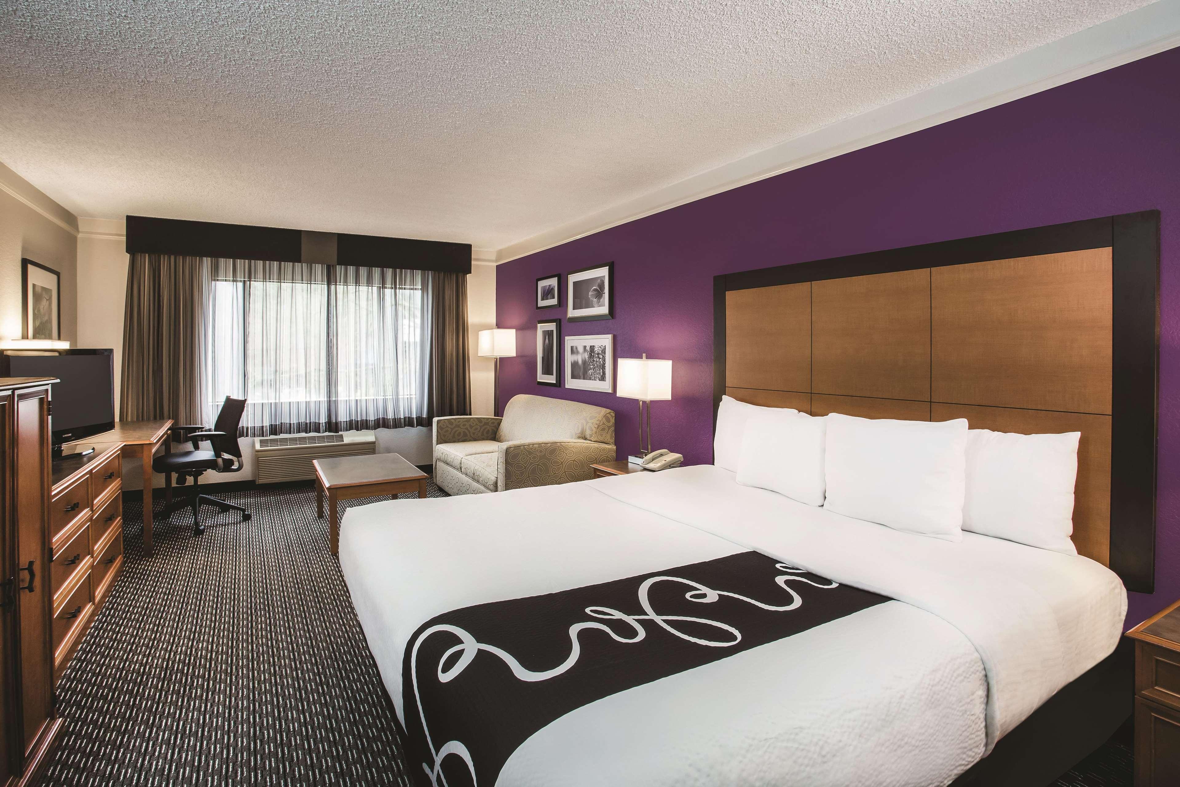 La Quinta By Wyndham Seattle Bellevue / Kirkland Hotell Exteriör bild