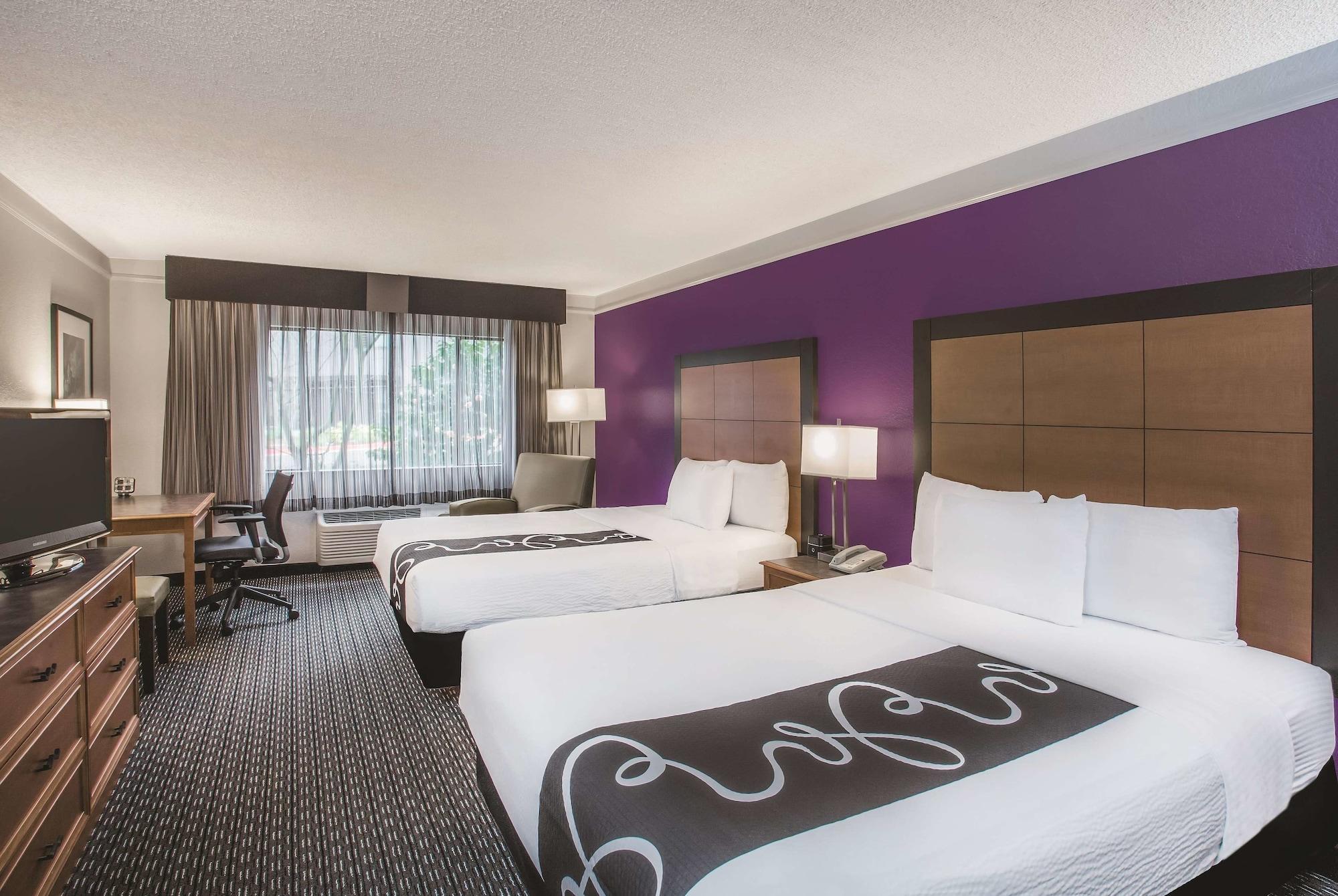 La Quinta By Wyndham Seattle Bellevue / Kirkland Hotell Exteriör bild