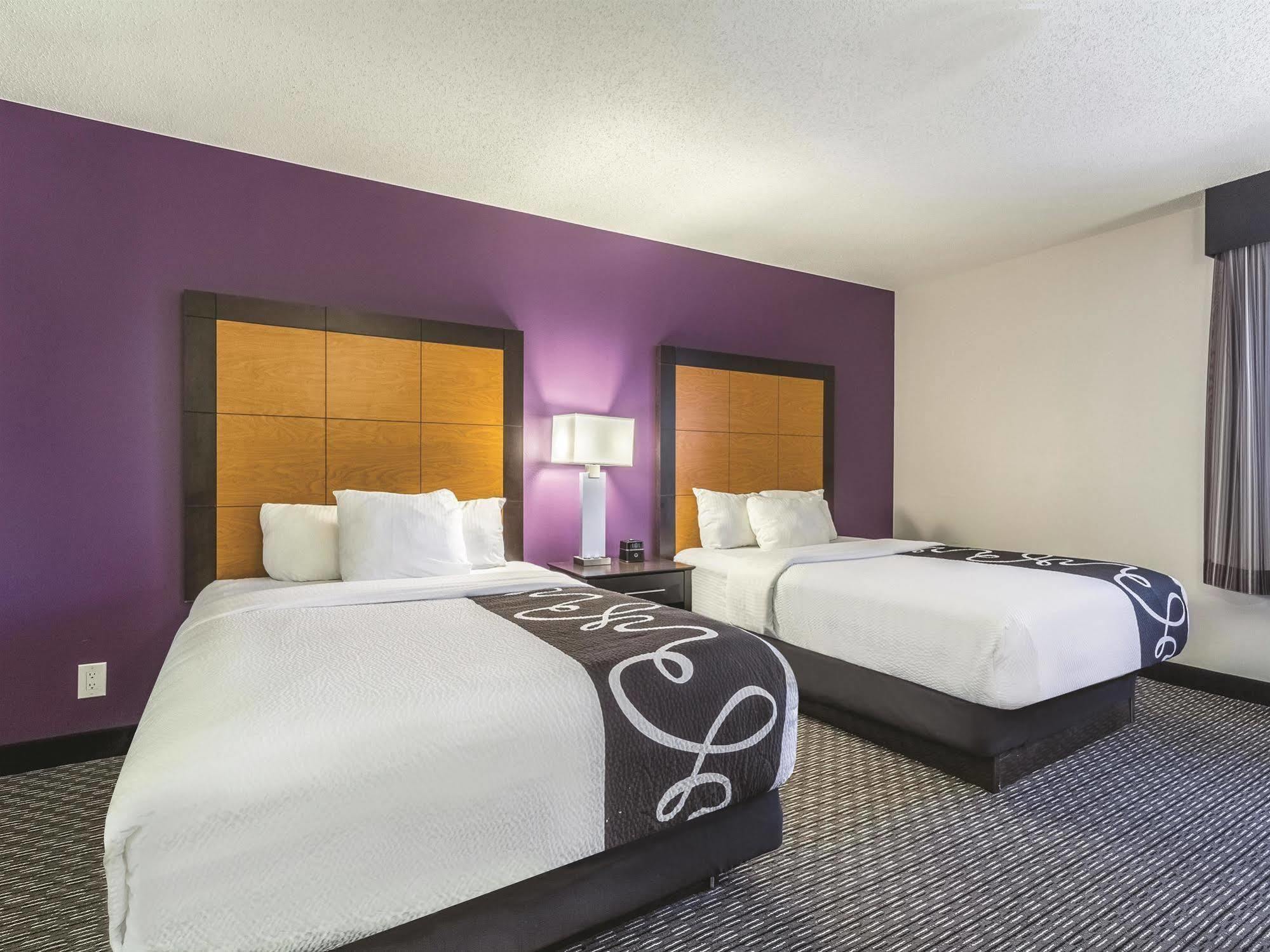 La Quinta By Wyndham Seattle Bellevue / Kirkland Hotell Exteriör bild