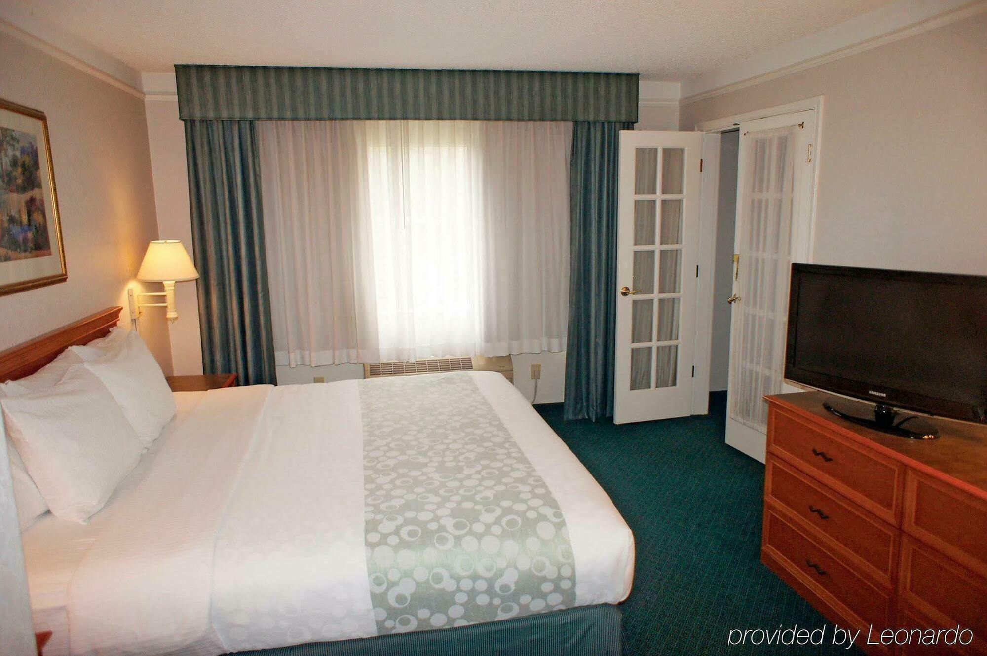 La Quinta By Wyndham Seattle Bellevue / Kirkland Hotell Exteriör bild